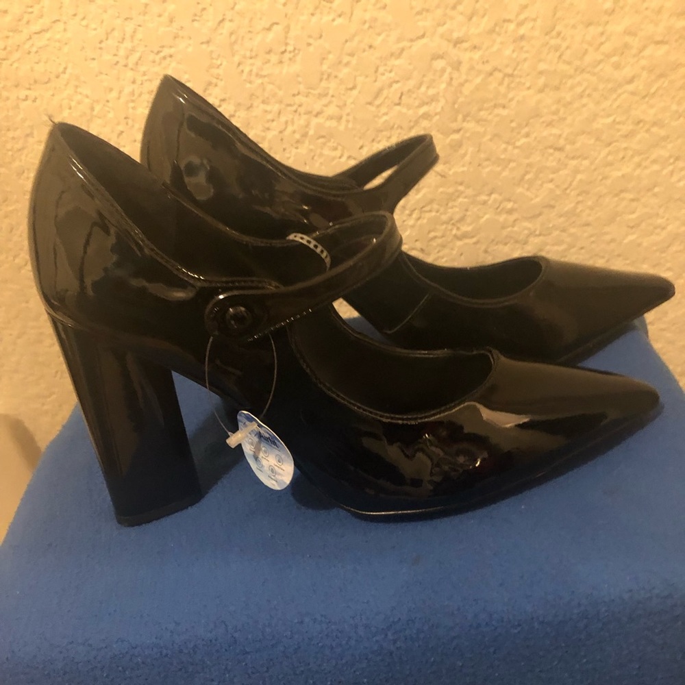 Gianni Bini Patent Leather Pumps - 9 1/2 Color Black